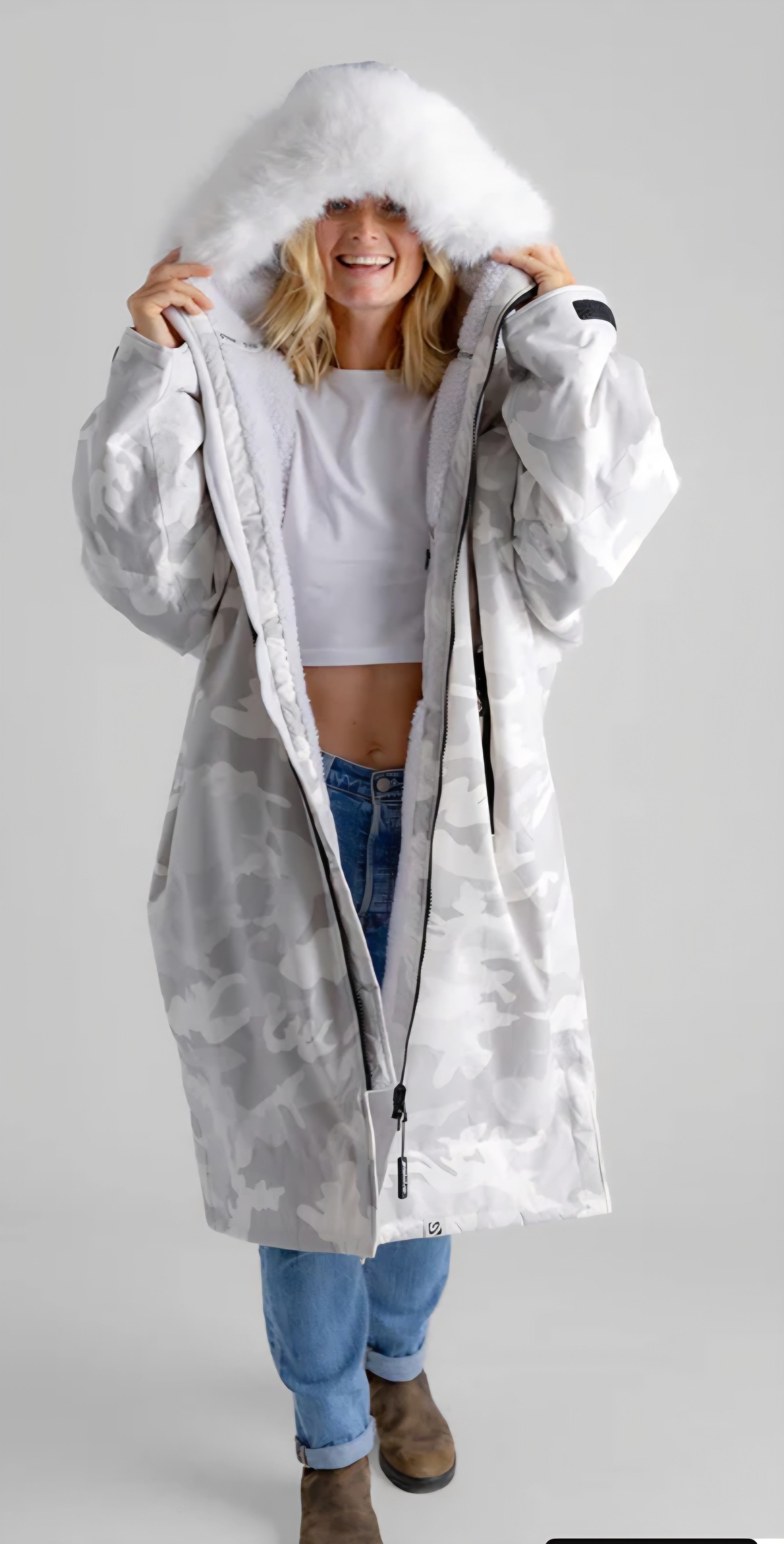 Dryrobe Alpine White Camo Advance Changing Robe