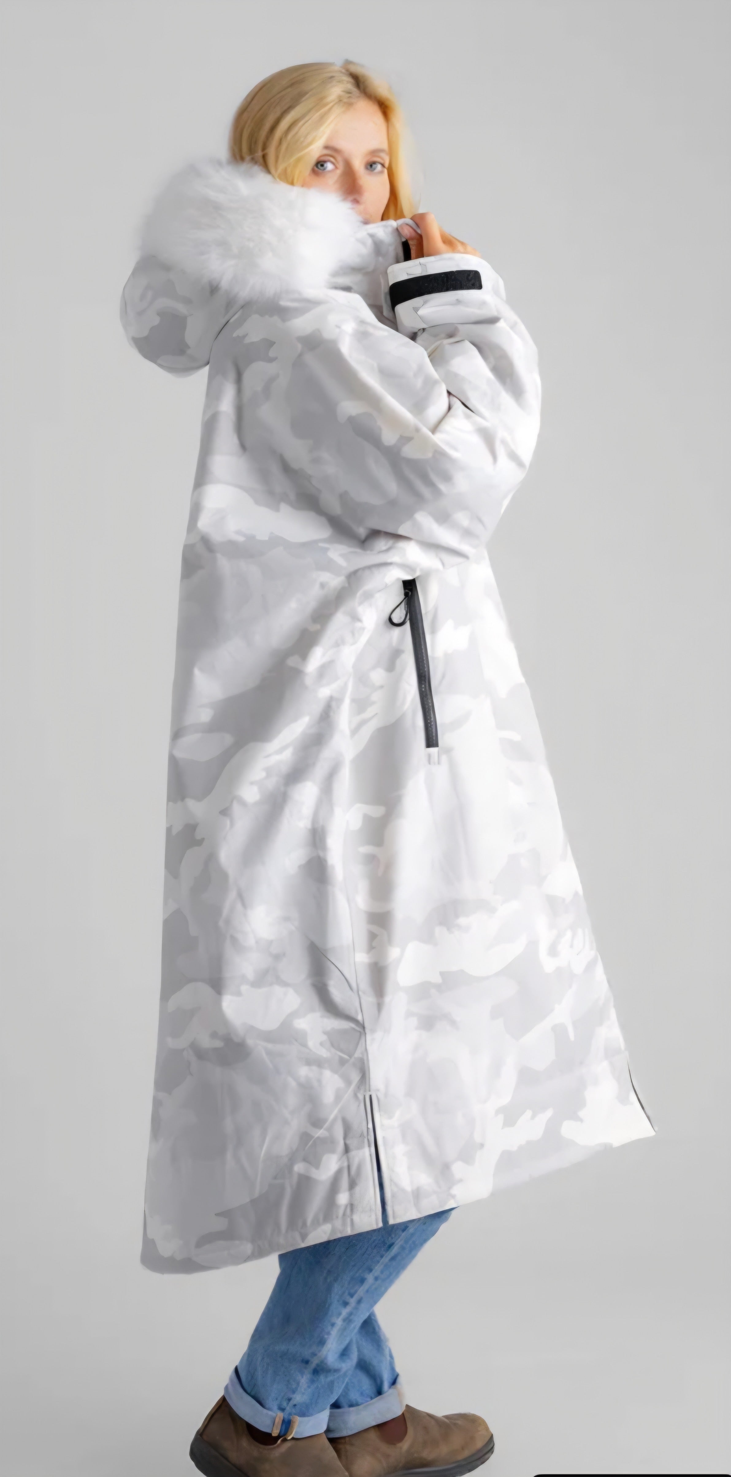Dryrobe Alpine White Camo Advance Changing Robe