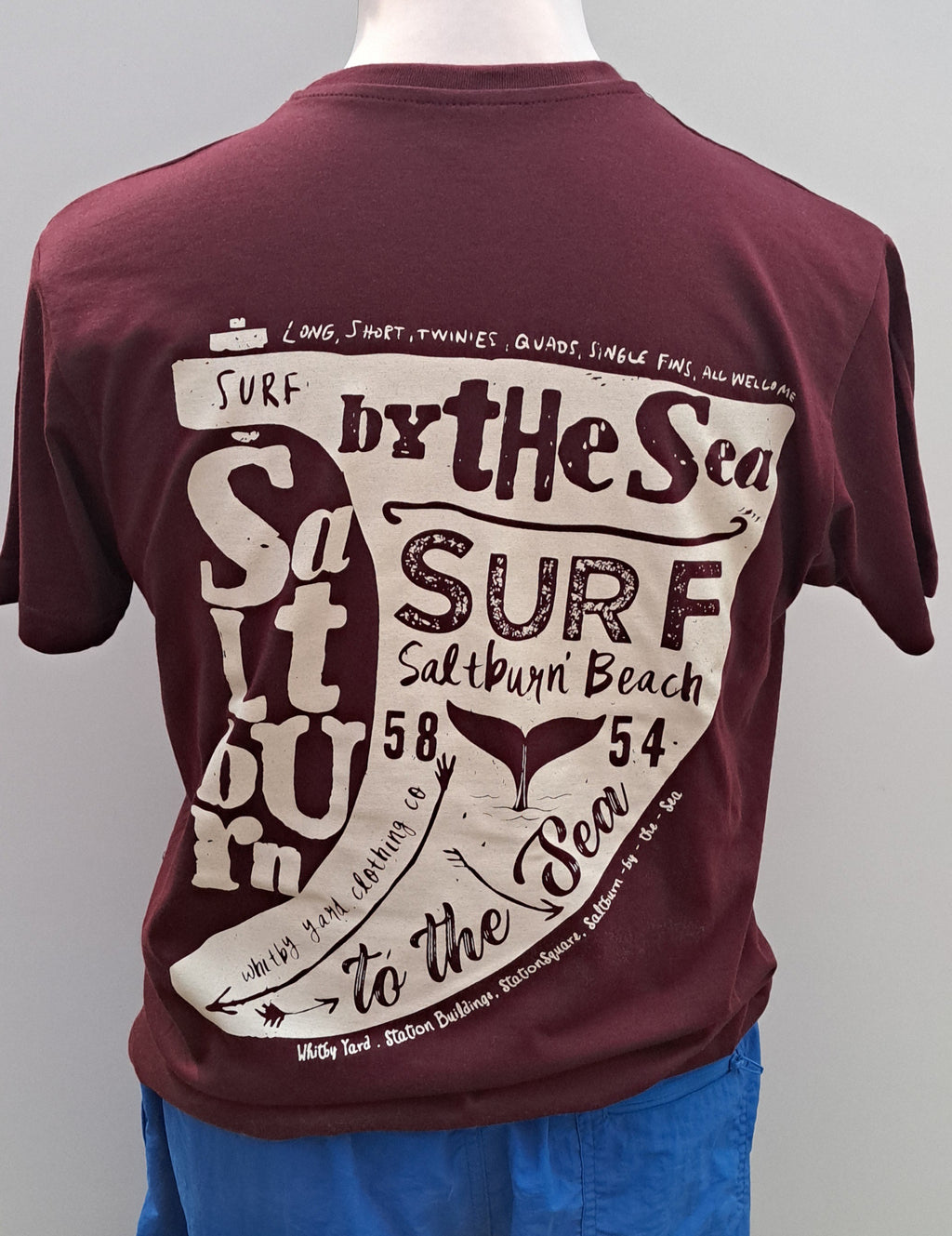 Unisex T Shirt ‘Saltburn Fin’ - Burgundy