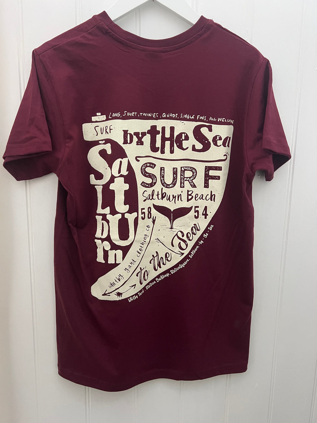 Unisex T Shirt ‘Saltburn Fin’ - Burgundy
