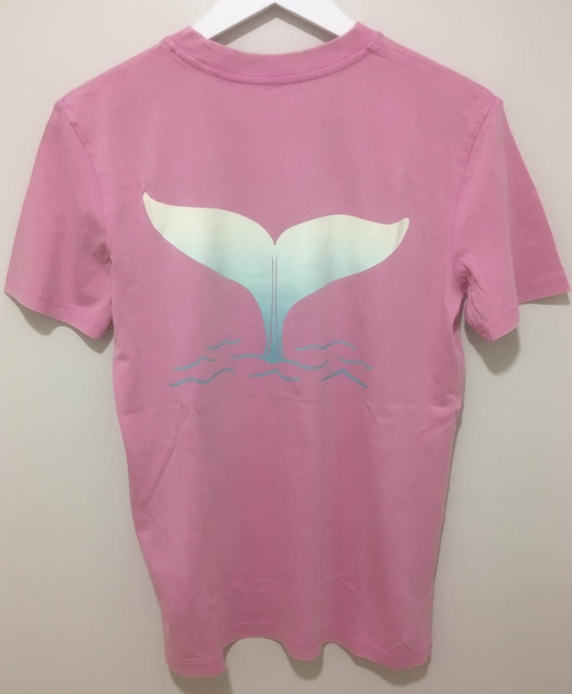 Unisex Ombre Whale Tail T shirt in Bubble Pink